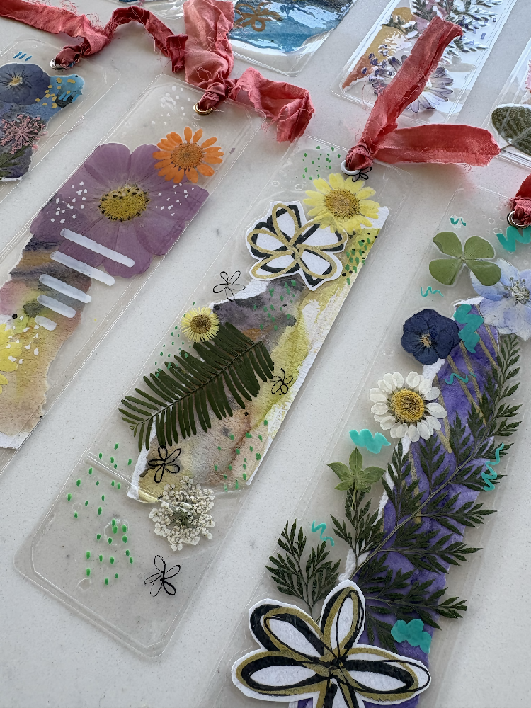Handmade floral bookmark - set of 3